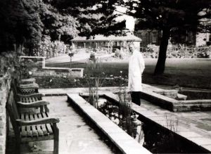 gardens sm.jpg